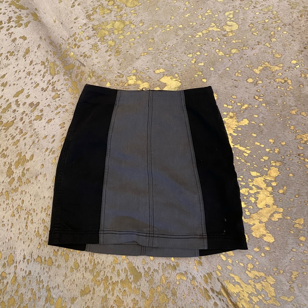 Free people. Black and grey skirt.